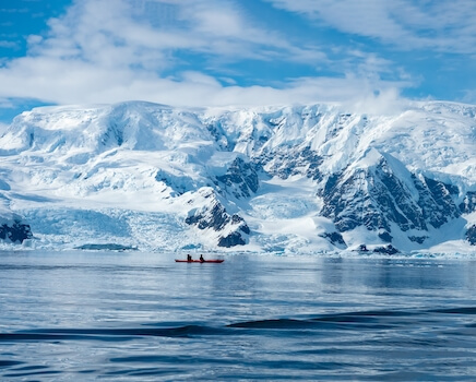 paradis baie kayak iceberg glace antarctique polaire monplanvoyage