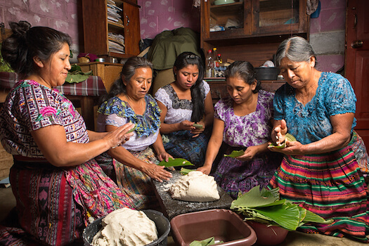 atitlan lac village maya habitant tradition cuisine guatemala monplanvoyage
