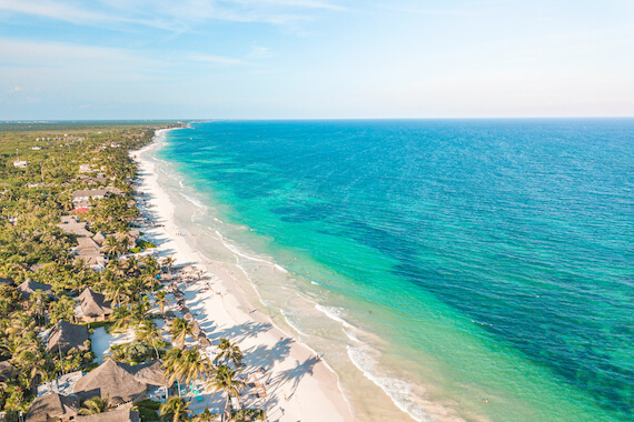 tulum plage sable blanc caraibes eau turquoise yucatan mexique monplanvoyage