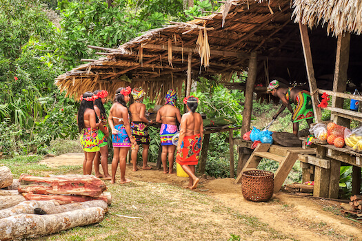 embera peuple tribu communaute indigene village panama monplanvoyage