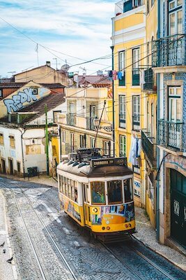 lisbonne tram quartier histoire portugal monplanvoyage