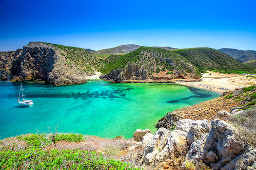 sardaigne plage mer mediterranee sable eau turquoise italie ile monplanvoyage