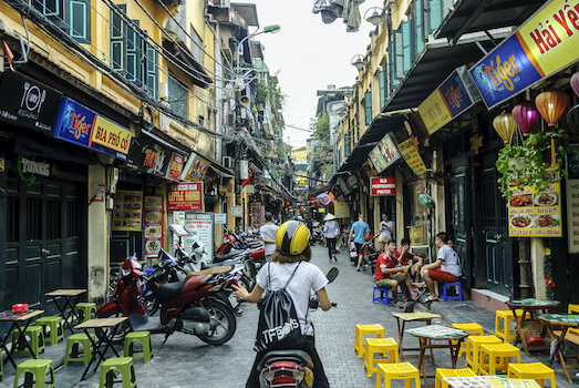 hanoi rue vie locale habitant cafe restaurant vietnam monplanvoyage